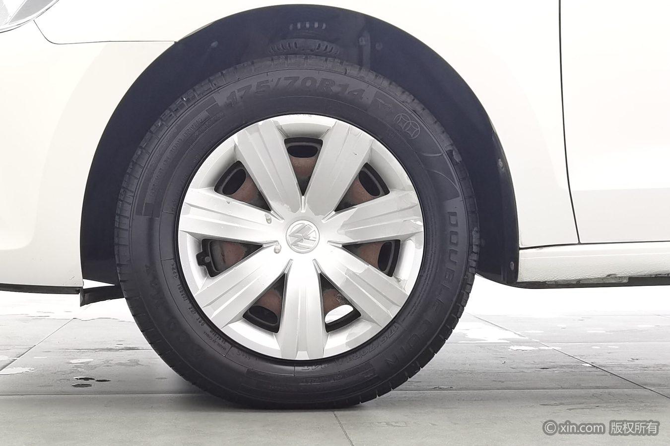 Volkswagen Jetta 2015 1.6L MT Fashion