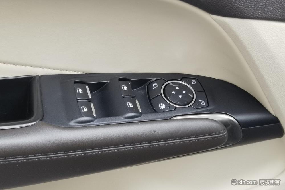 Lincoln MKC, фото 22