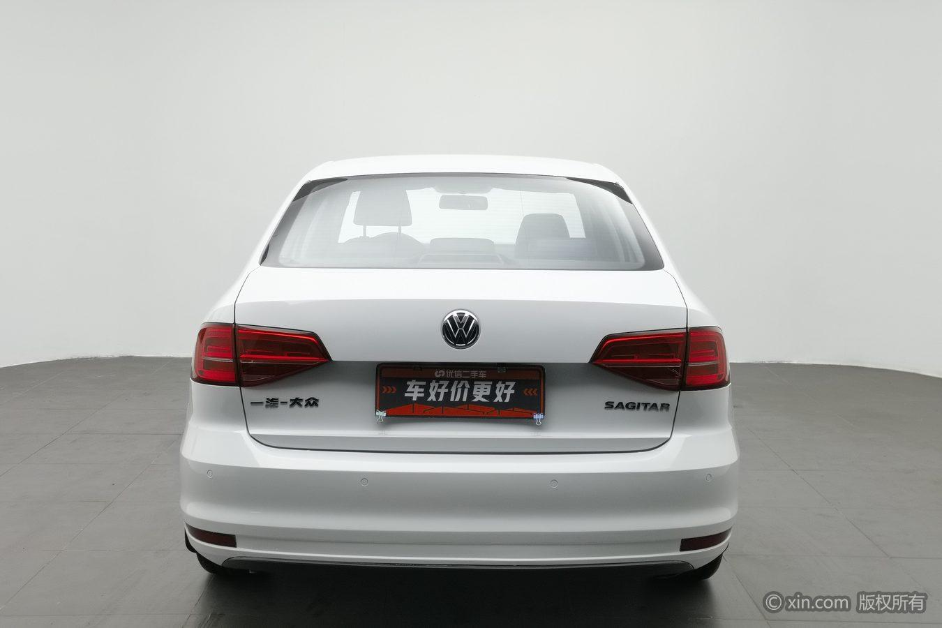 Volkswagen Sagitar 2015 1.6L AT Comfort