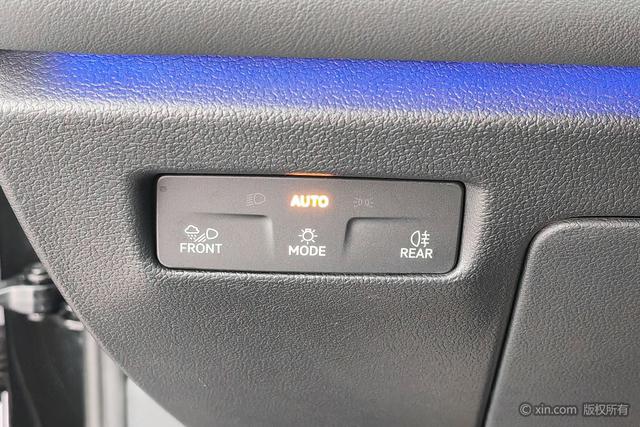 Volkswagen Magotan 2026 300 TSI — фото 15