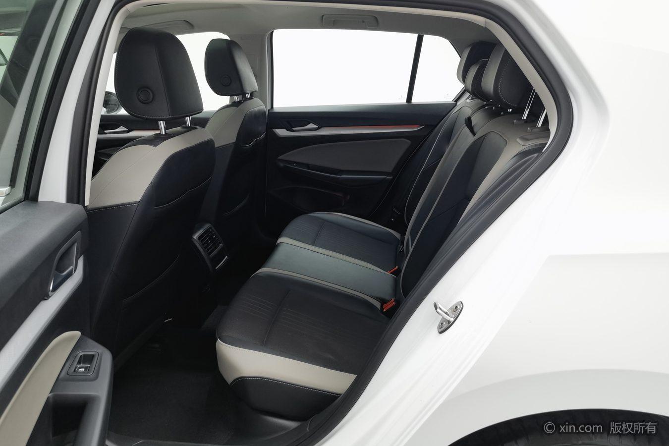 Volkswagen Golf 2020 Белый из Китая, фото 6