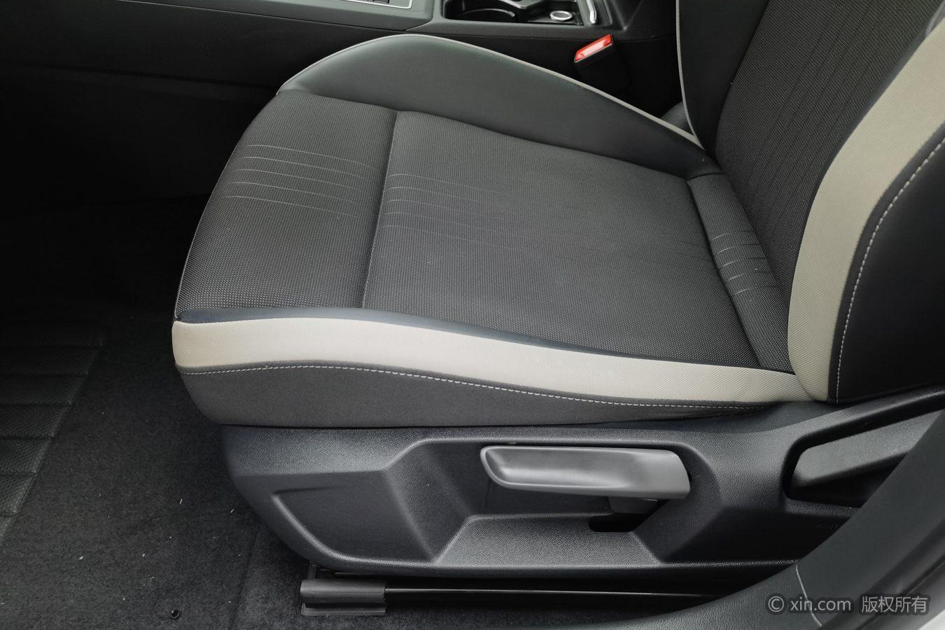 Volkswagen Golf id 4439019 из Китая 16