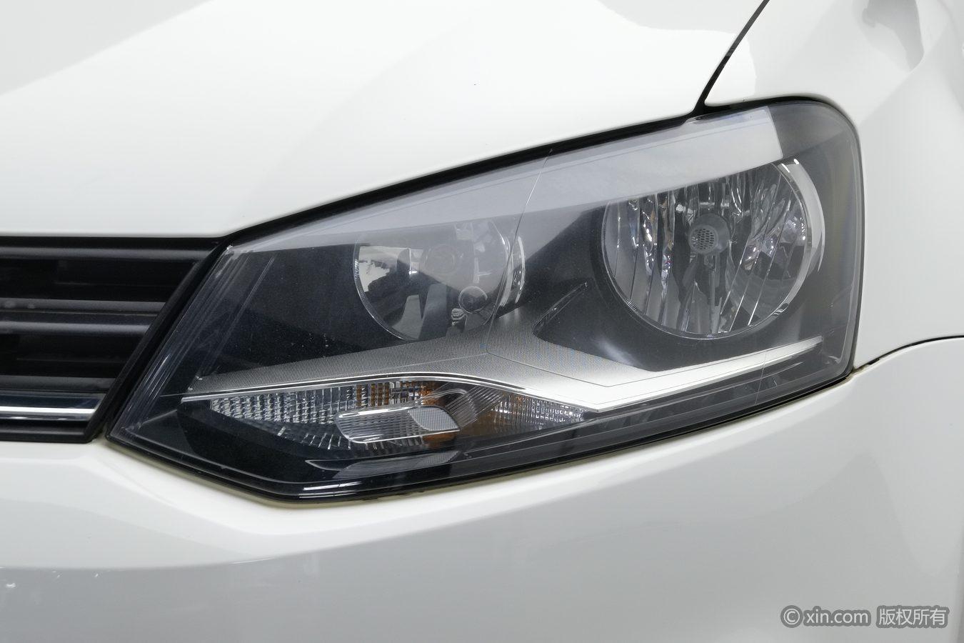 Volkswagen Polo 2014 1.4L MT