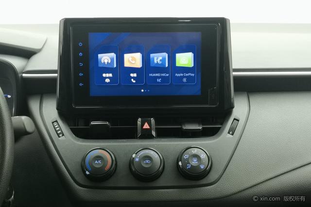 Toyota Corolla 2023 Белый из Китая, фото 2