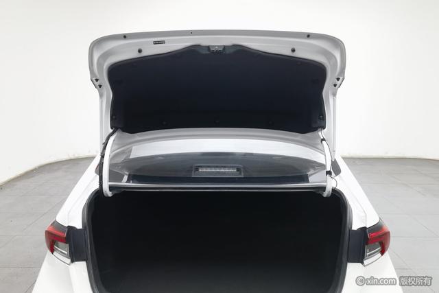 Toyota Corolla id 4024089 из Китая 14