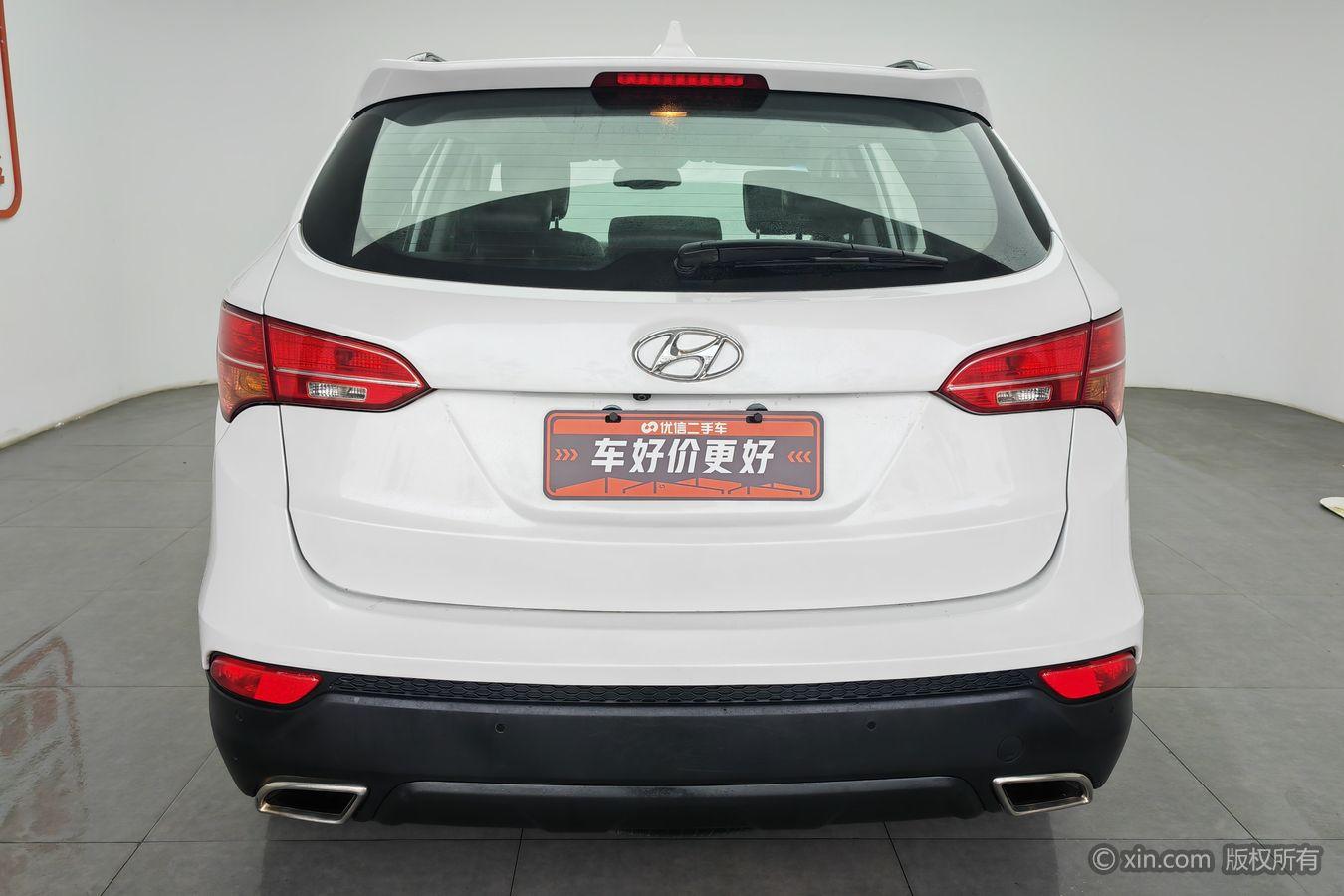 Hyundai Santa Fe 2015 2.0T AT 5 мест