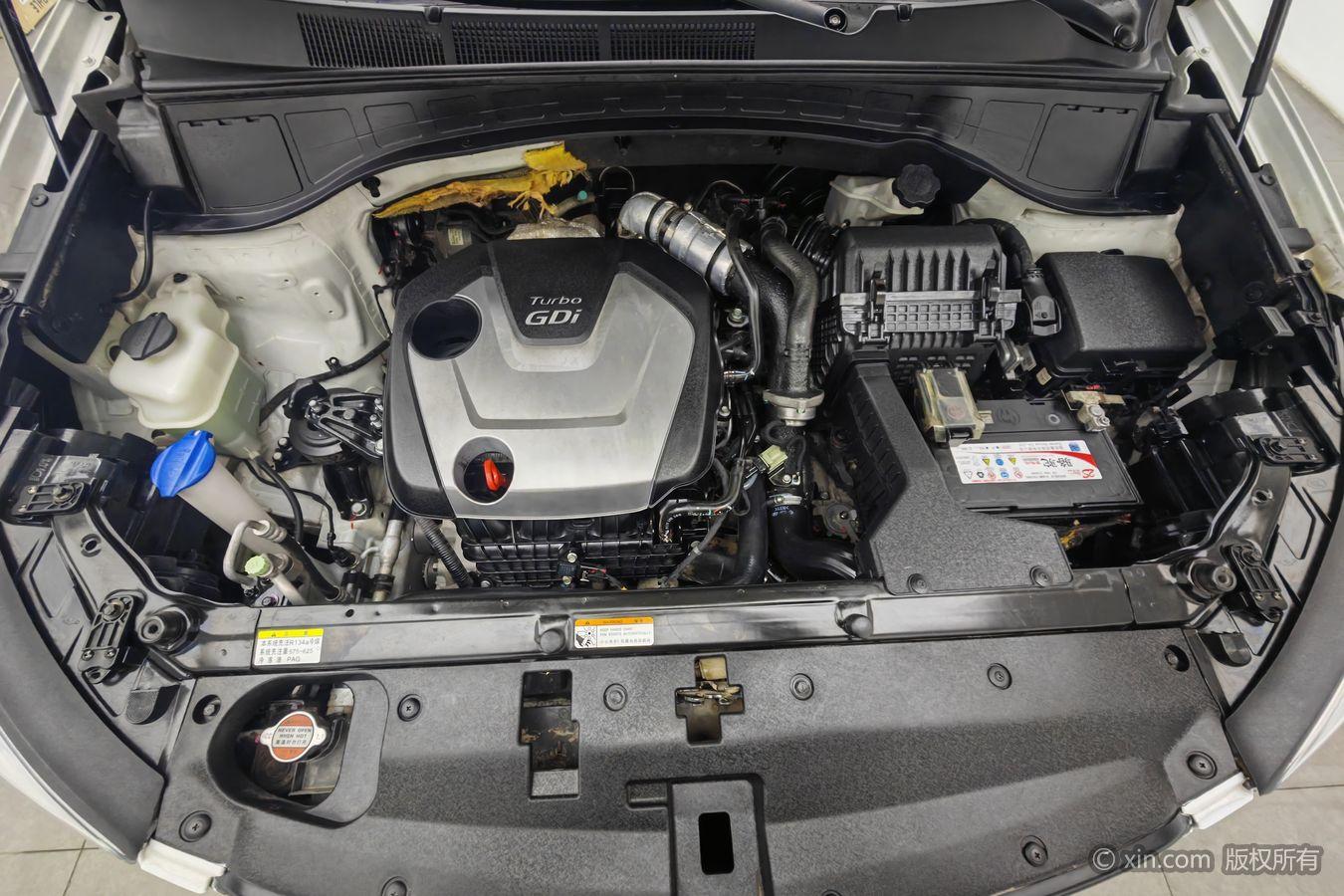 Hyundai Santa Fe 2015 2.0T AT 5 мест