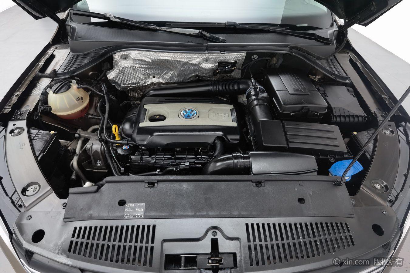 Volkswagen Tiguan 2015 2.0TSI AT Flagship