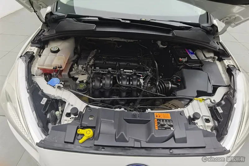 Ford Focus 1.6L автомат комфорт — фото 6