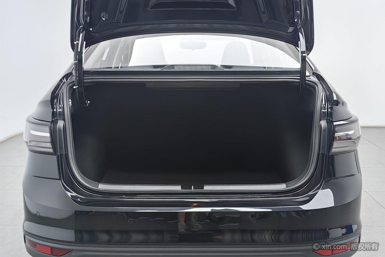 Volkswagen Lavida — фотографии объявления, Фото 21
