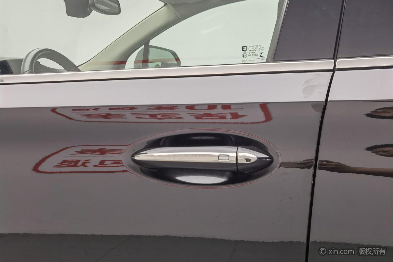 Buick Enclave 2022 652T Luxury мест