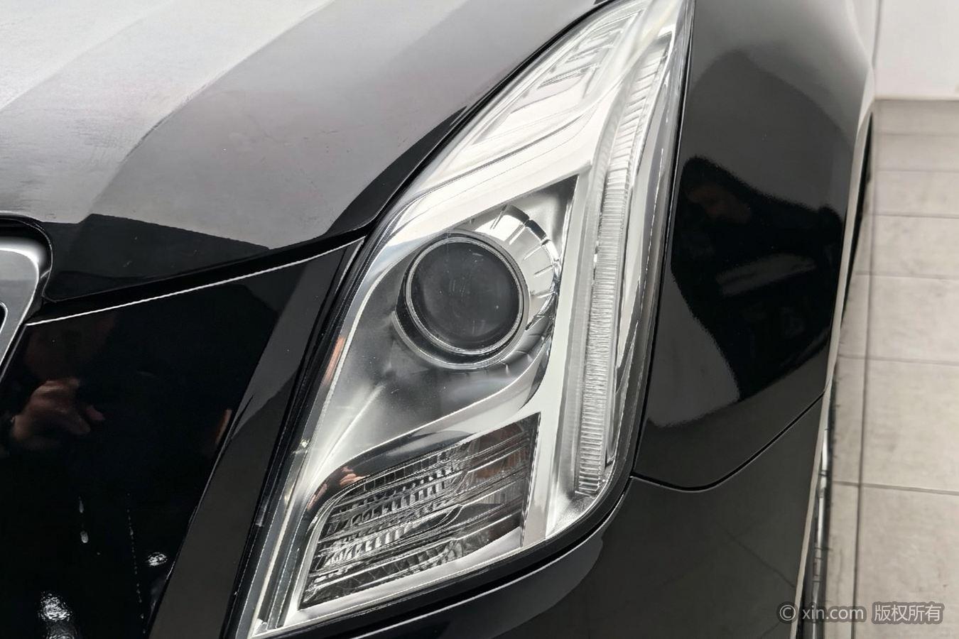 Cadillac XTS 2017 28T