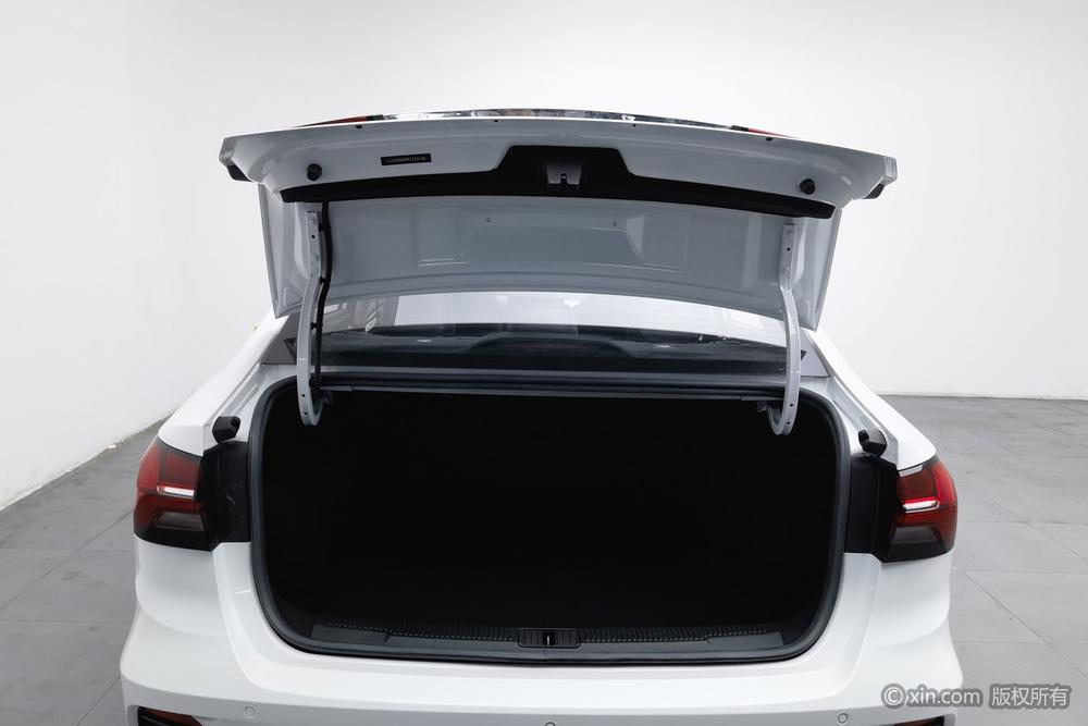 Roewe i5, фото 23