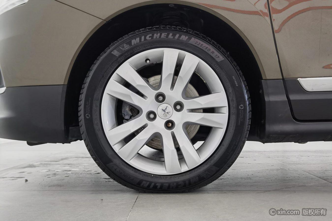 Peugeot 3008 2013 1.6THP AT