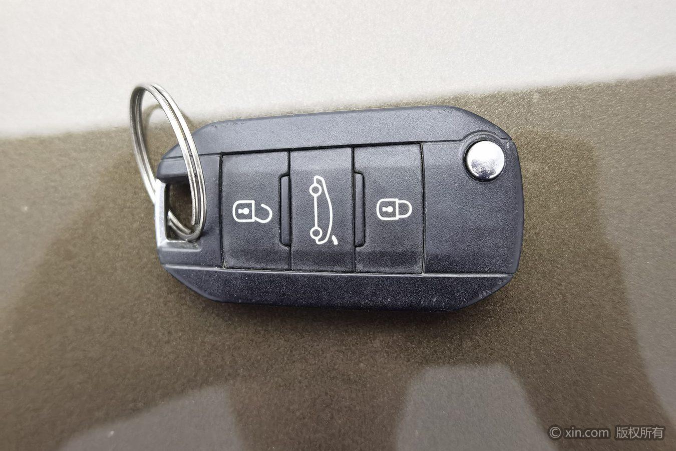 Peugeot 3008 2013 1.6THP AT