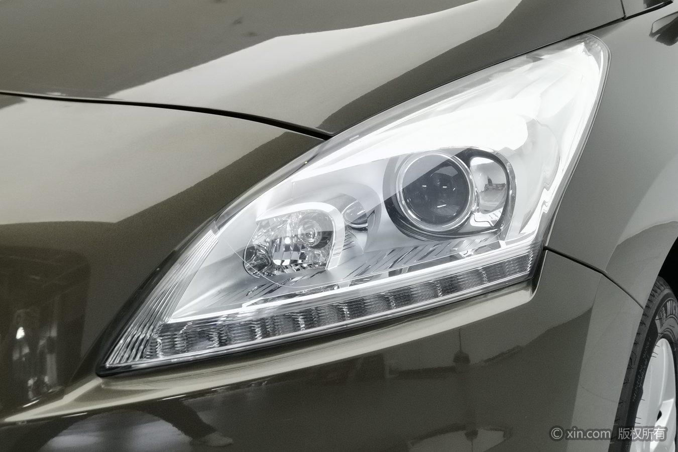 Peugeot 3008 2013 1.6THP AT