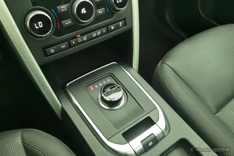 Land Rover Discovery Sport — фото 10