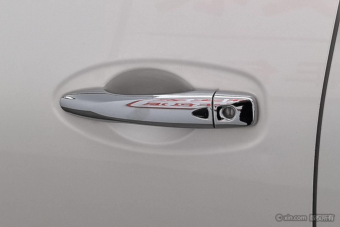 Nissan Terra 2020 2.5L AT Luxury