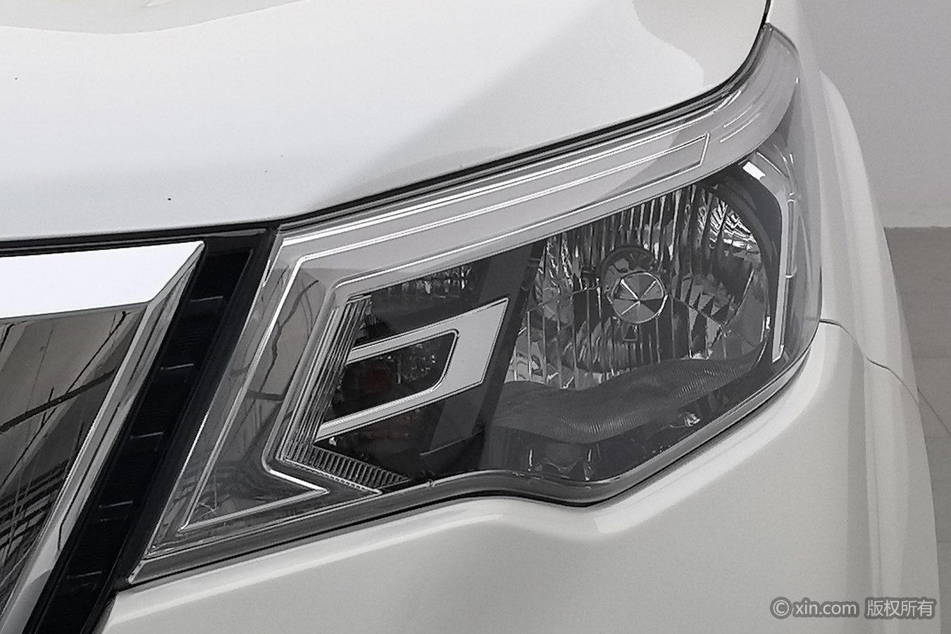 Nissan Terra 2020 2.5L AT Luxury