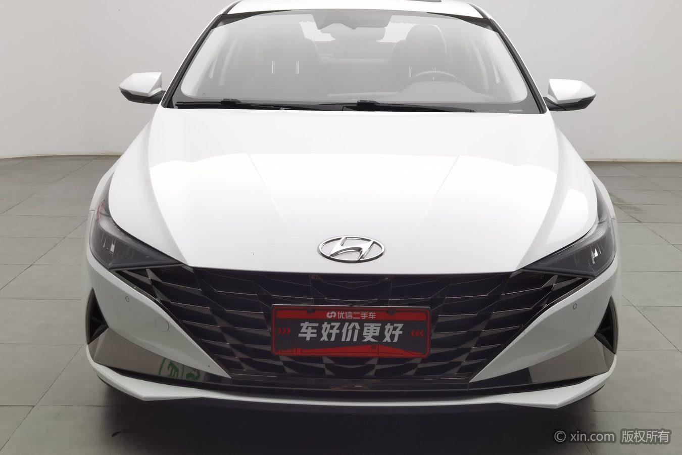 Hyundai Elantra 2021 1.5L CVT LUX Luxury