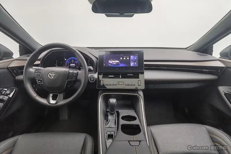 Toyota Avalon 2.0 L CVT — фото 8