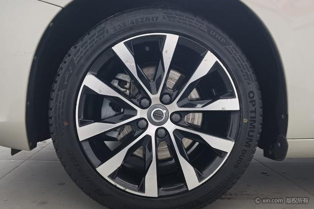 Volvo S60 2019 Желтый из Китая, фото 5