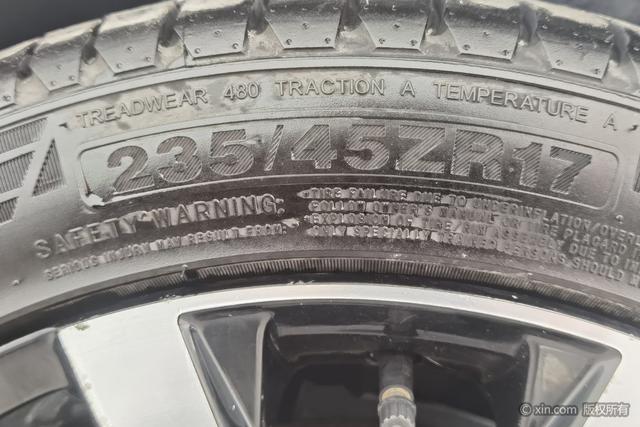 Volvo S60 id 3810561 из Китая 8