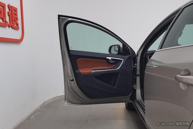 Volvo S60 id 3810561 из Китая 9