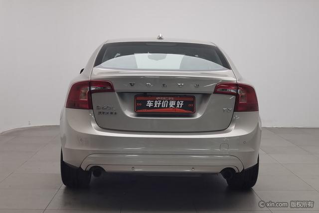 Volvo S60 id 3810561 из Китая 11