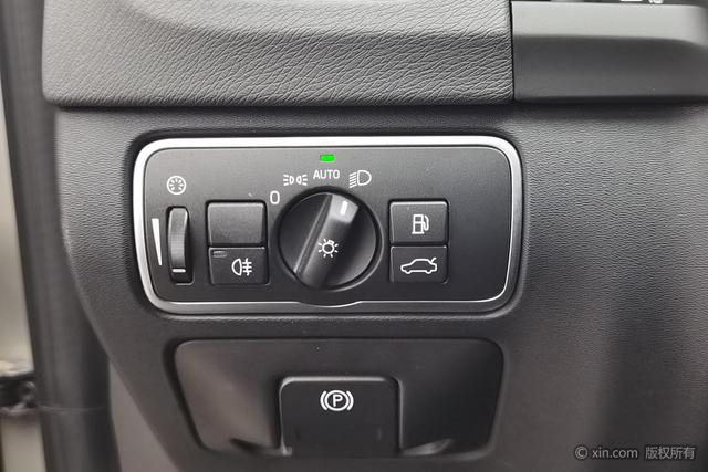 Volvo S60 id 3810561 из Китая 14