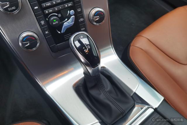 Volvo S60 id 3810561 из Китая 19