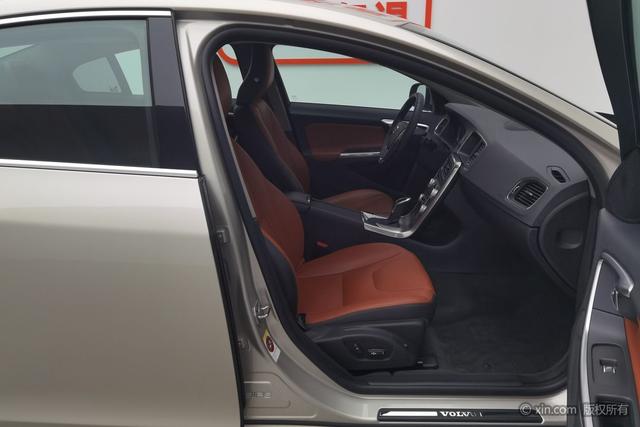 Volvo S60 id 3810561 из Китая 21