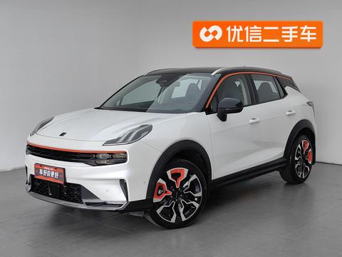 Lynk & Co 06