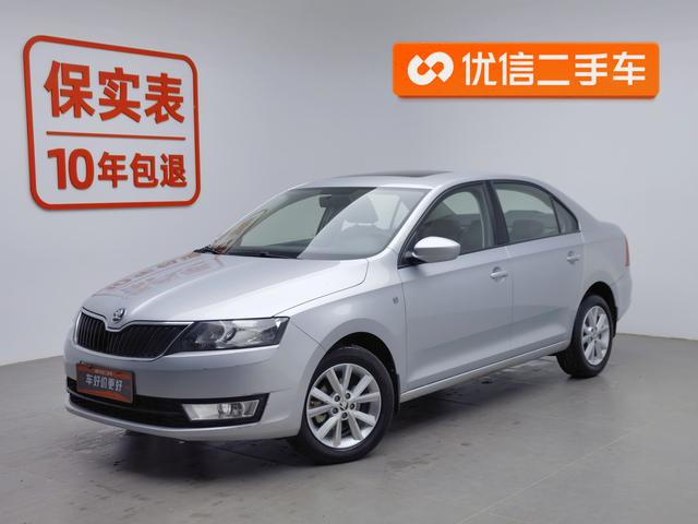 Skoda Rapid 2015 года выпуска