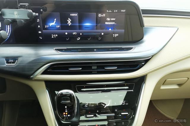 Buick GL8 2021 ES 653 T Luxury — фото 13