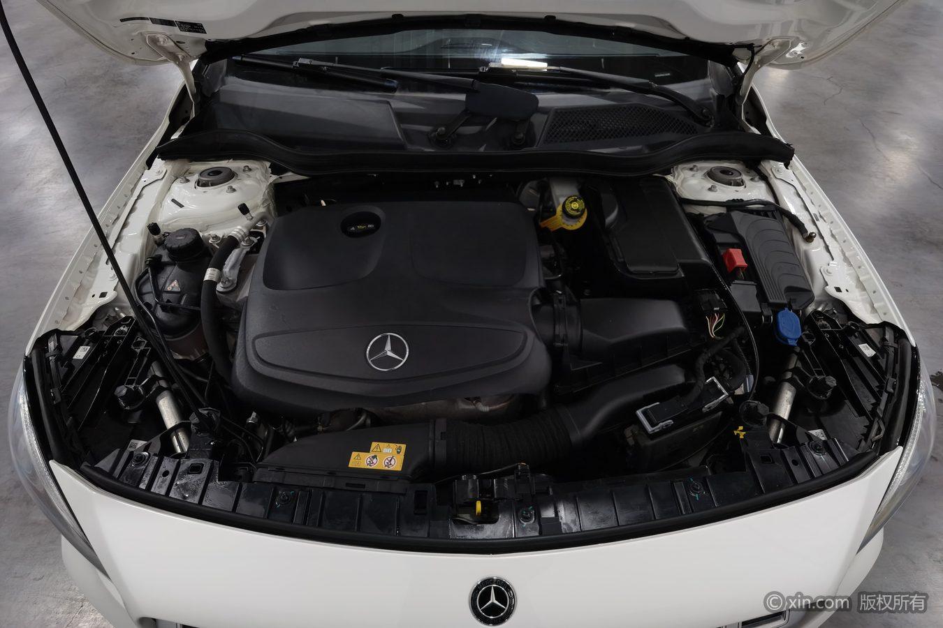 Mercedes-Benz GLA 2017 GLA 200 Fashion