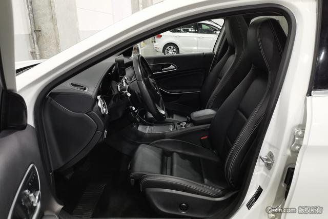Mercedes-Benz GLA 2017 GLA 200 — фото 17