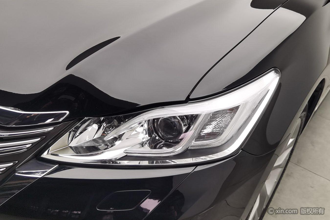 Toyota Crown 2015 2.0T Fashion