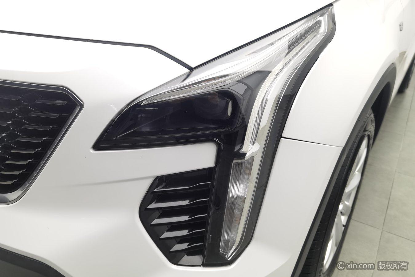 Cadillac XT4 2021 28T