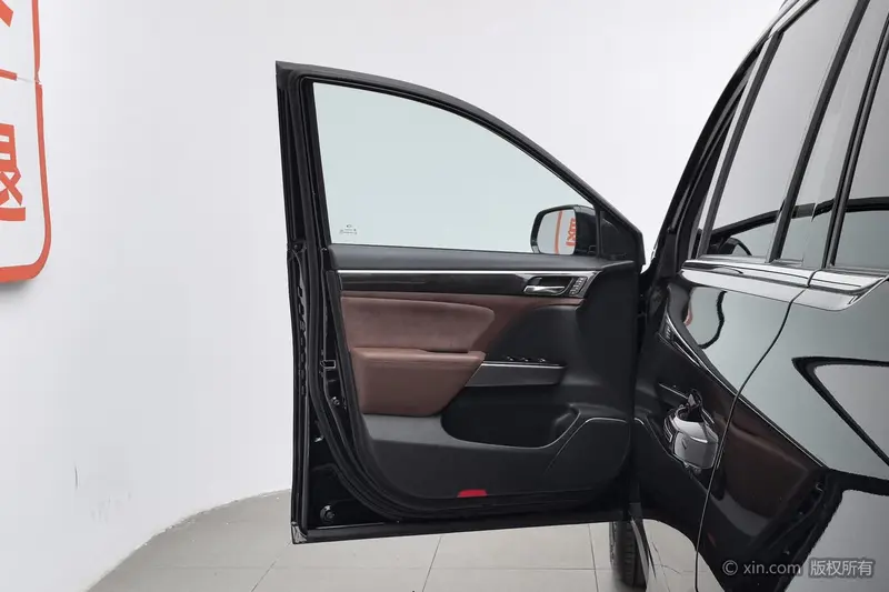 Trumpchi GAC Trumpchi GS 8 320 T 2 WD 7 — фото 15