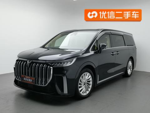 VOYAH Dreamer PHEV