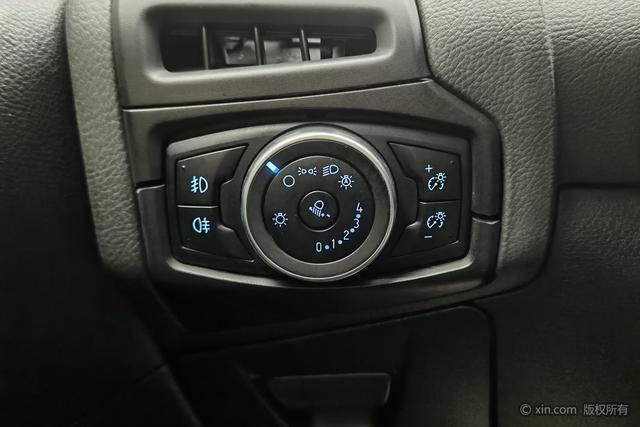 Ford Focus 2015 Eco Boost 180 ATSport — фото 16