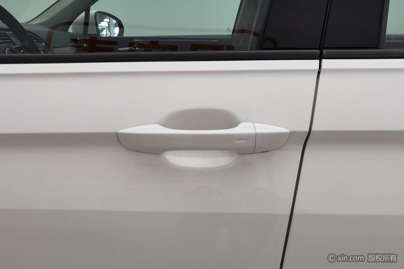 Volkswagen Tiguan L L 2021 280TSI AT Smart