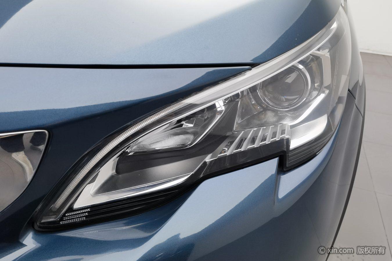 Peugeot 5008 2017 380THP 7 мест