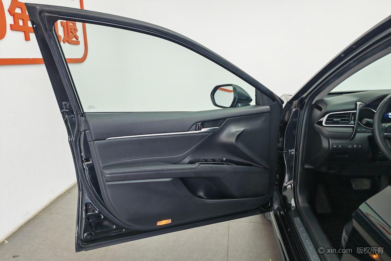 Toyota Camry id 4439804 из Китая 17