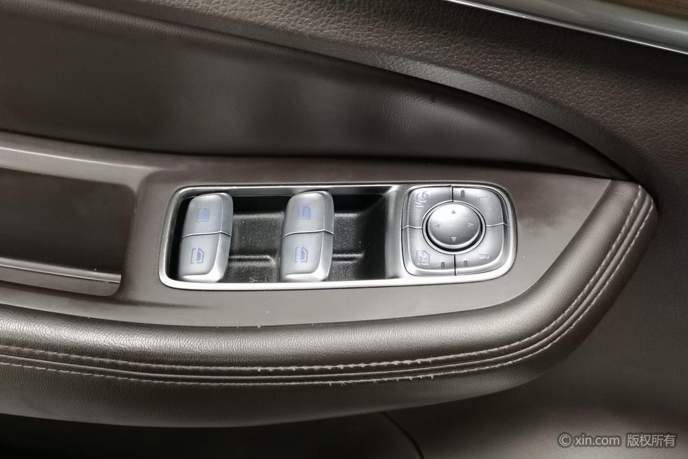 Roewe RX8, фото 22