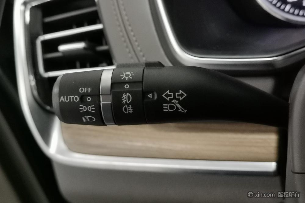 Roewe RX8, фото 16