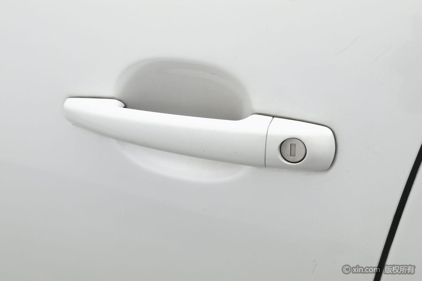 Peugeot 3008 2015 2.0L AT