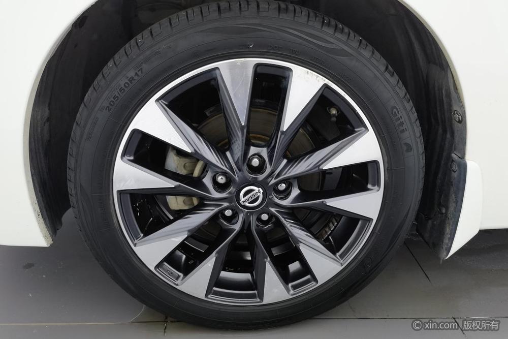 Nissan Lannia, фото 9