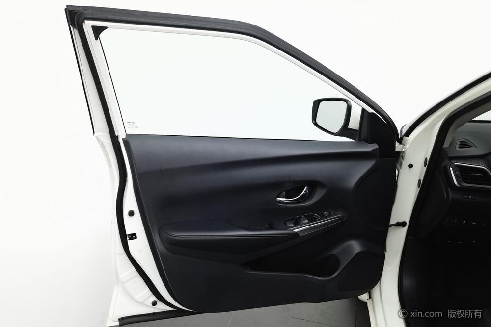 Nissan Lannia, фото 21